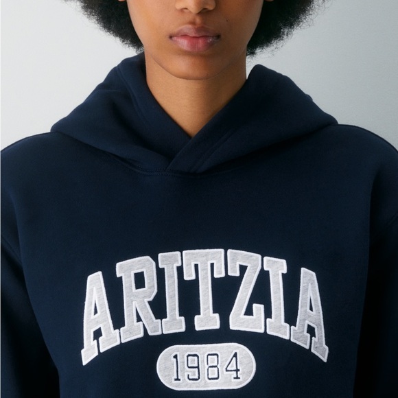 NWT aritzia Cozy Sweatfleece Perfect Hoodie size s - Picture 3 of 11